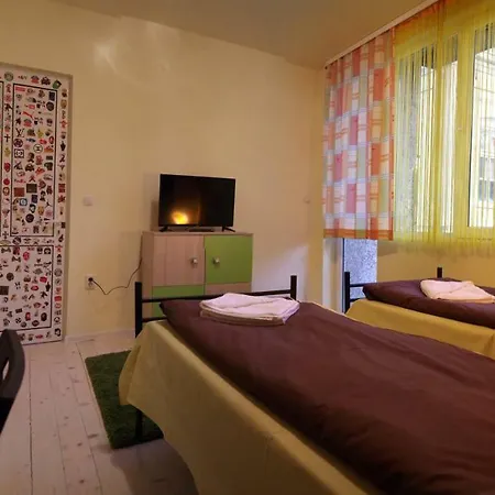 Apartament Апартамент Централ-Топ Център,Ул.Генерал Радецки 17,За 6 Души. *