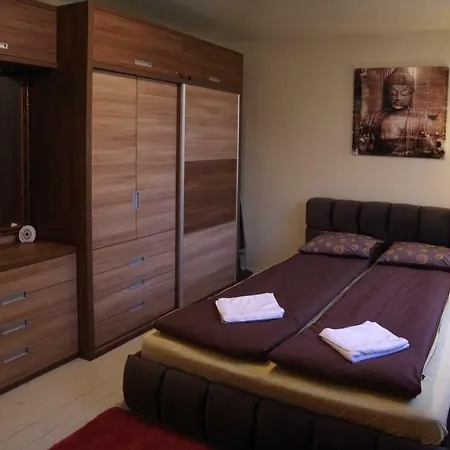 Apartament Апартамент Централ-Топ Център,Ул.Генерал Радецки 17,За 6 Души. Gabrowo